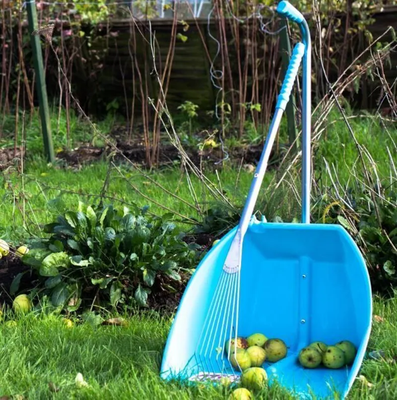 Big Tidee with Long Metal Rake Sky Blue