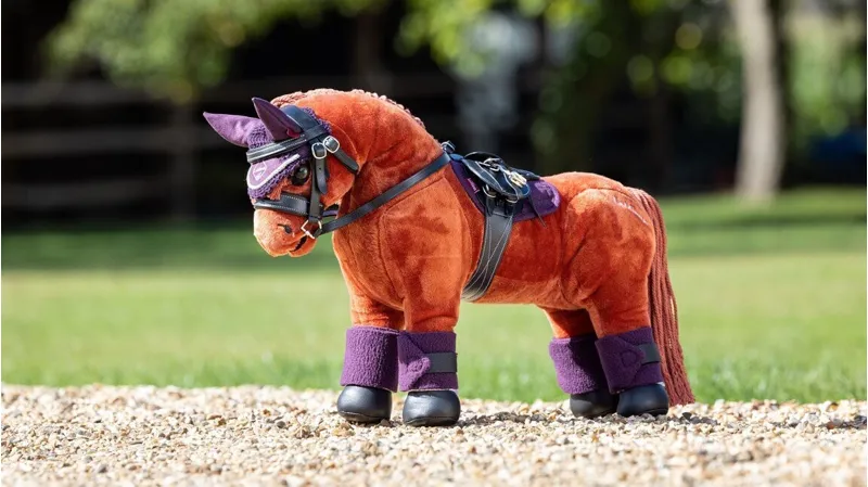 AW22 Lemieux Toy Pony Saddle Pad Fig-1