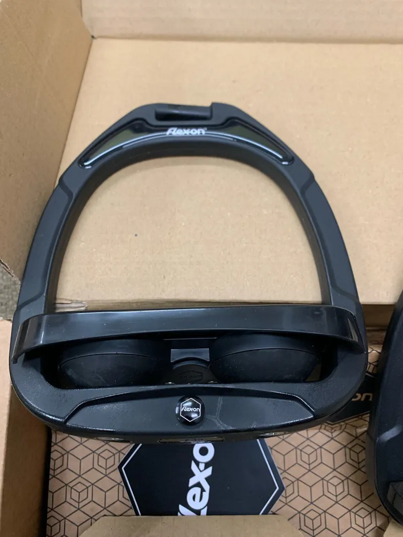 Flex-on Green Composite Charcoal-3