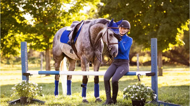 LeMieux Suede Close Contact Pad Benetton Blue-3