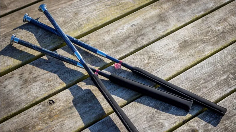 LeMieux Pro Baton Whip Navy 60cm-1