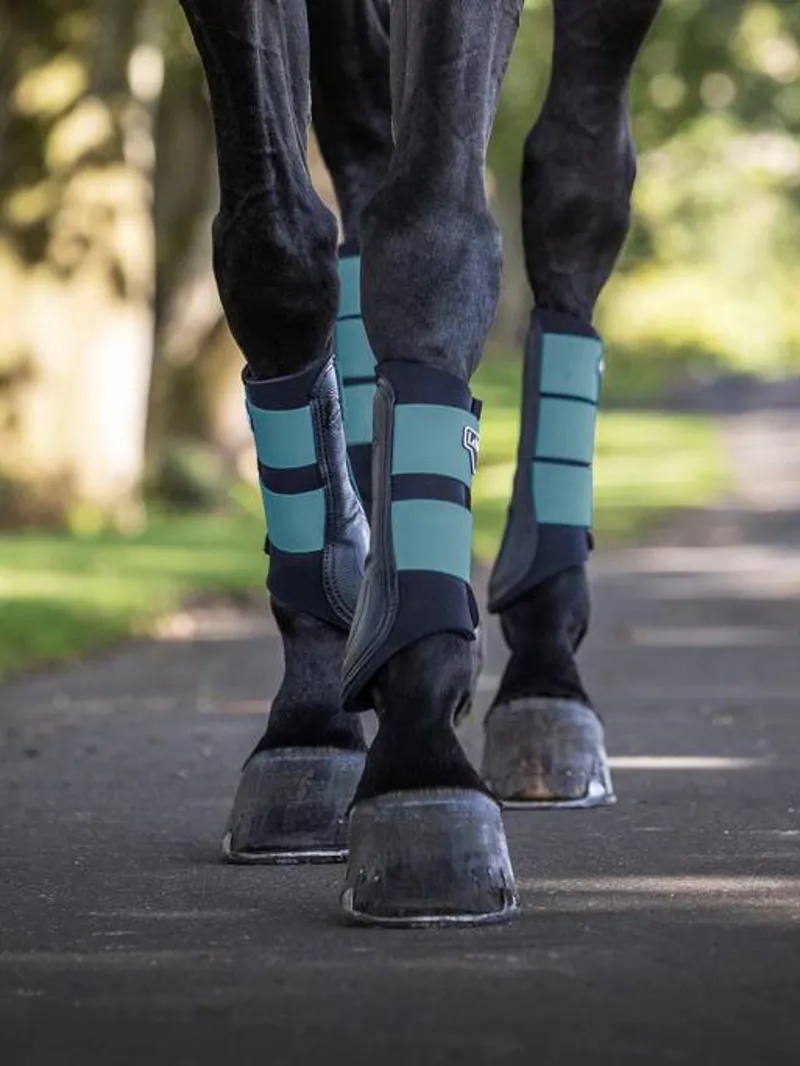 LeMieux Grafter Brushing Boot Sage-3