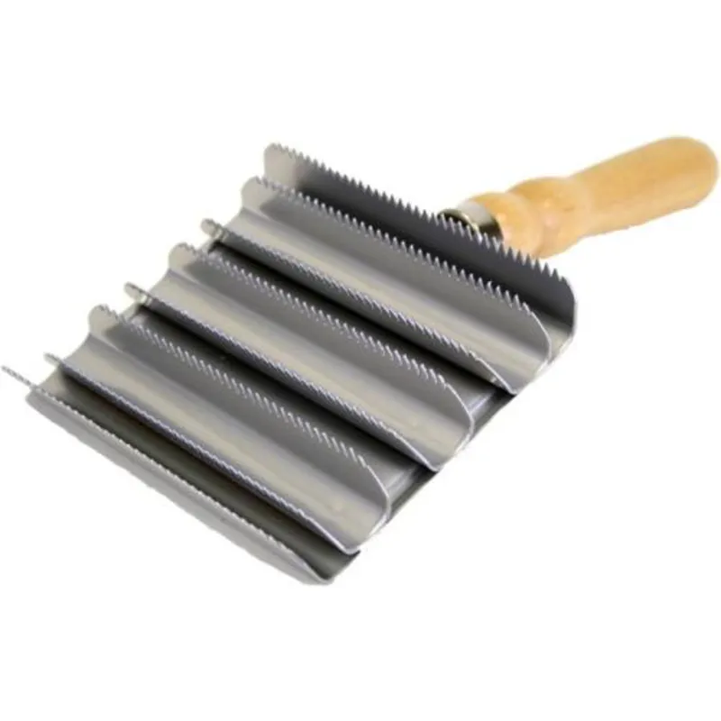 Metal Curry Comb Large